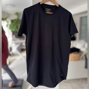 Hollister Men's Classic Longline Black Tee